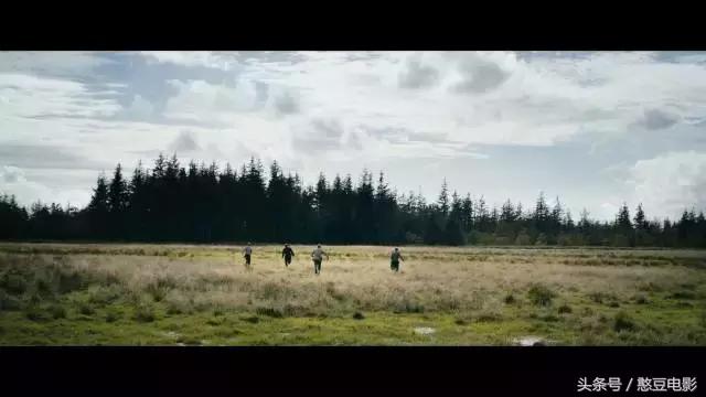 还在*拜参**“*国靖**神社”的日本人，真该好好看看这部电影！