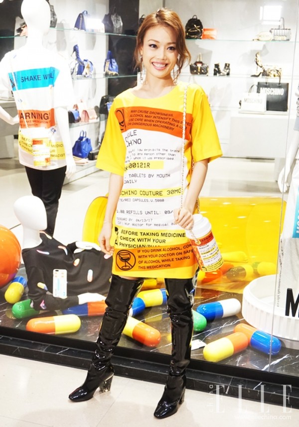 杨幂张天爱穿搭,杨幂教你玩转减龄风百变穿搭