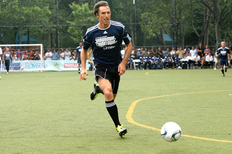 nba球星库里和足球球星,nba球星库里野球局