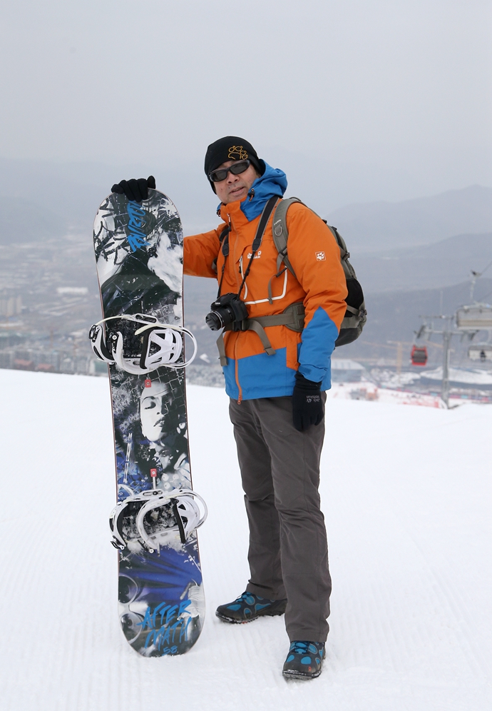 高级赛道单板滑雪全过程,单板滑雪滑雪视频