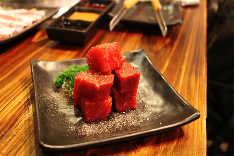 寒冬来袭温暖,冬日的温暖来自店里爆满