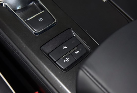 高科技感的轿车,高端科技电动轿车视频