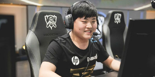 lols6赛场大事记,明凯uzi抽skt