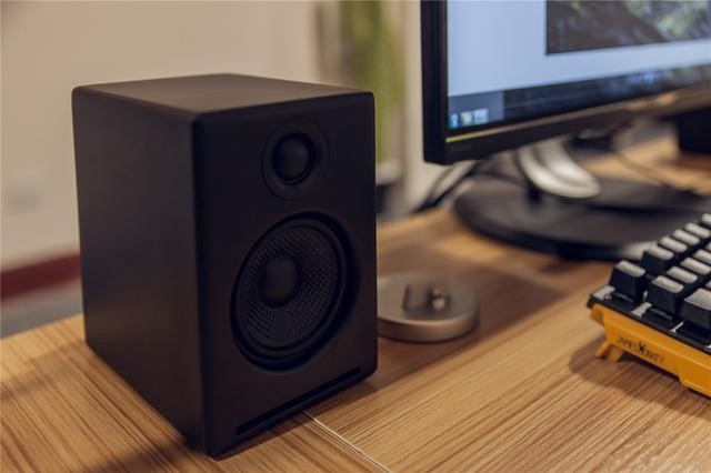桌面音箱音质好的推荐,能和声擎a2媲美的小音箱