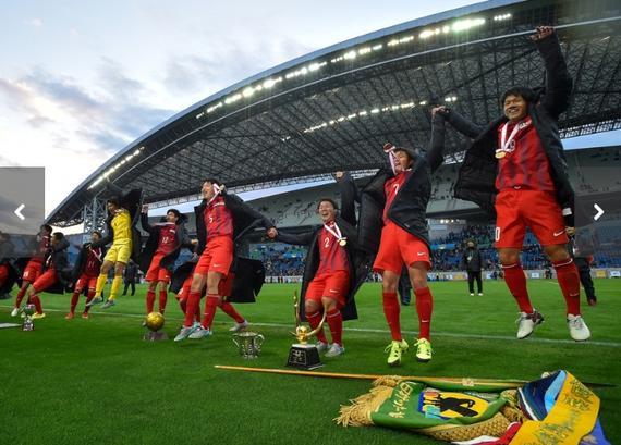 日本j联赛足球场,为什么中国的草坪没有外国的好