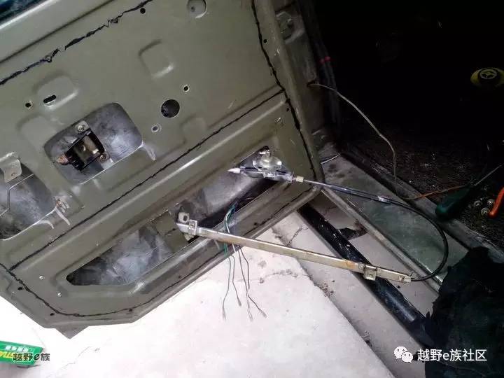 昂科旗战旗车窗一键升降,战旗改装电动敞篷