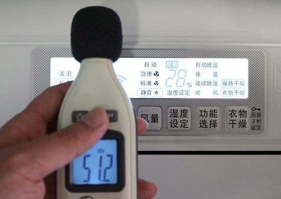 家里地砖走路发粘怎么办,家里地砖回潮