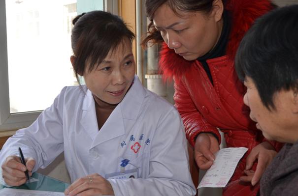 张晓彬：信阳市知名皮肤病专家和学科带头人