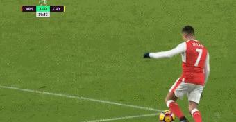 足坛十大逆天倒钩破门,足球十大倒钩进球排行榜