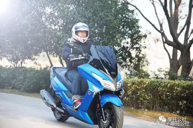 光阳赛艇250和三阳300怎么选,光阳赛艇250能换300缸头吗