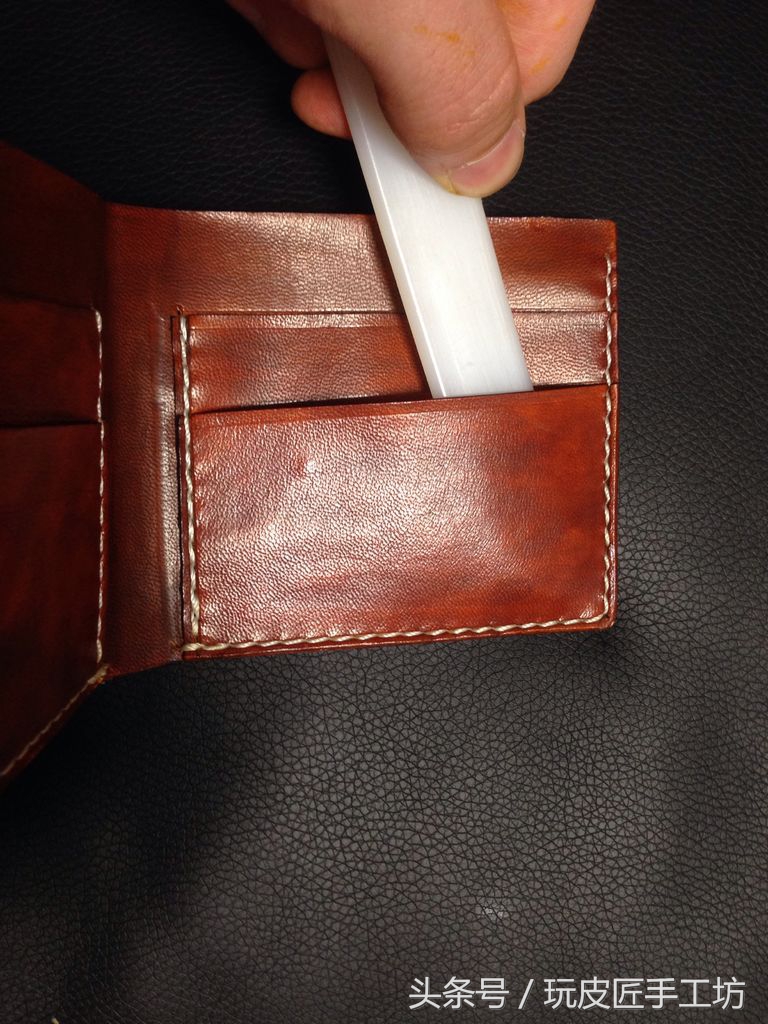 皮雕钱包手工制作视频,简易真皮手工钱包制作教程