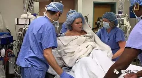 她允许摄影师跟拍变性全过程获得全家支持