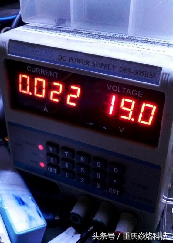 联想e40开机不显示风扇一直在转,联想e40正常启动但显示器不亮