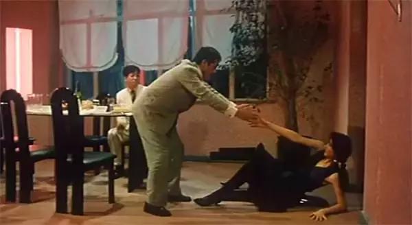 吴耀汉带领捉鬼小分队大战青头鬼，保卫处子之身的未婚妻