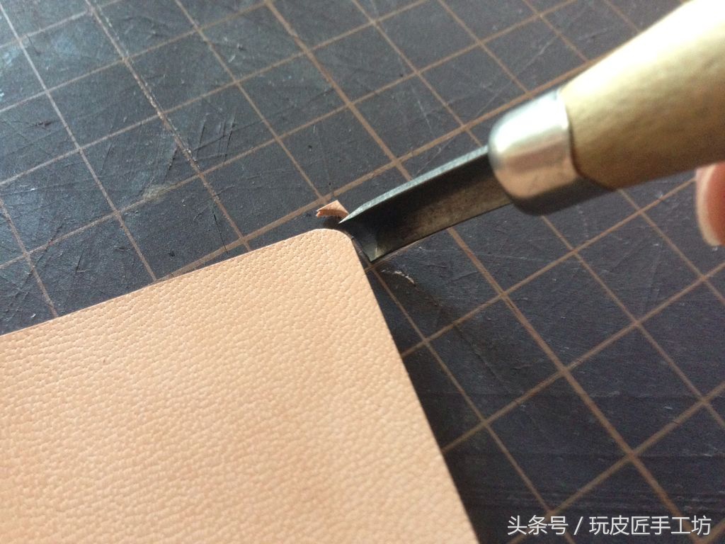 皮雕钱包手工制作视频,简易真皮手工钱包制作教程