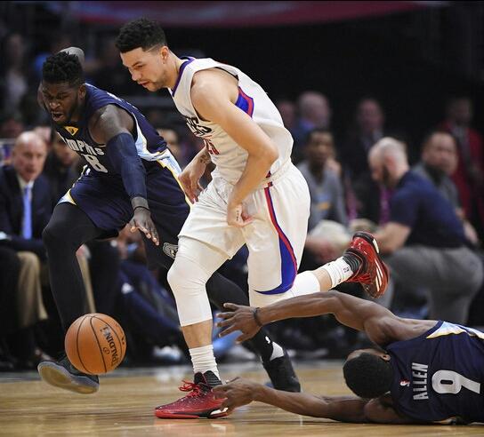 在这个拼爹的时代,我偏不,太子爷乃真大腿,揭秘太子爷如何上位