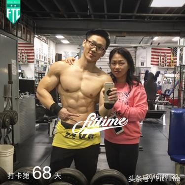 踢足球健身男,踢踢球跳跳舞