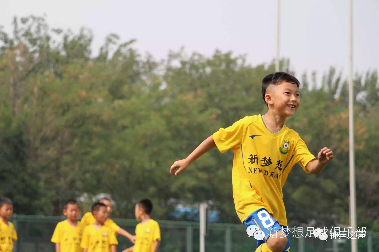 “会遇到困难但都很新鲜”新梦想阳光创始人官洪仙访谈