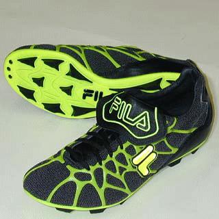 what足球,what鞋是什么牌子