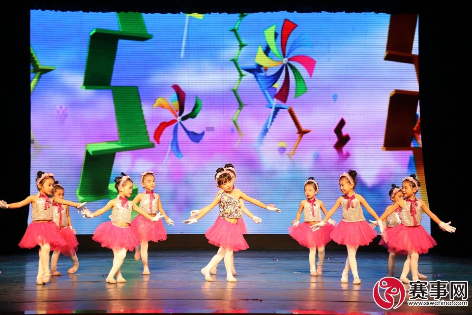 赛事网春晚录制圆满结束，正月初一至初三请锁定福建教育电视台