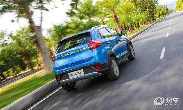 试驾瑞虎3x2023款手动挡,奇瑞瑞虎3x和长安cs35plus哪个好