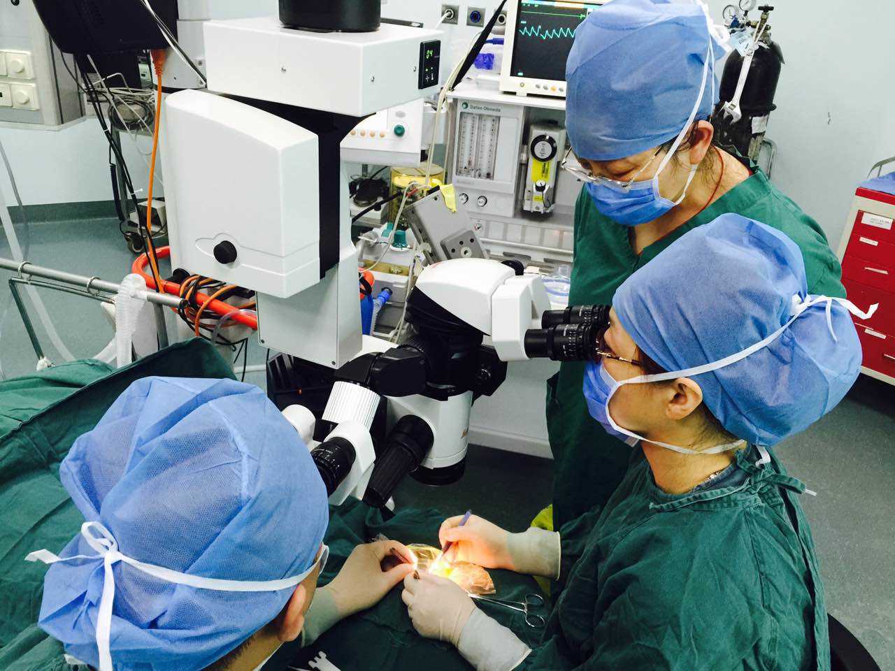 解放军306医院除夕之夜倒计时与正计时