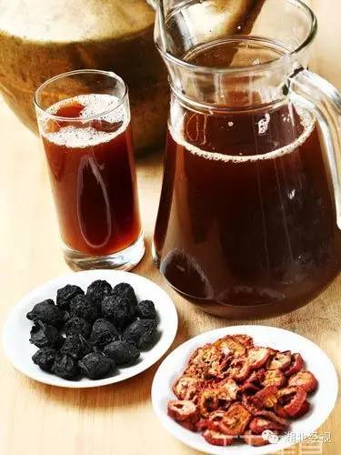 龟苓膏什么人不宜吃,阿胶龟苓膏啥东西