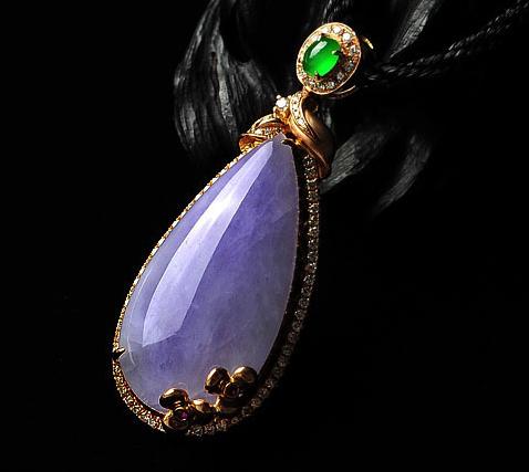 粉色紫罗兰翡翠,女人喜爱的珠宝