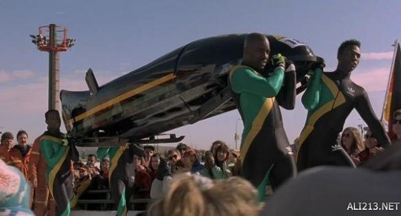 让人热血沸腾的十部必看战争电影,必看的10部励志体育电影