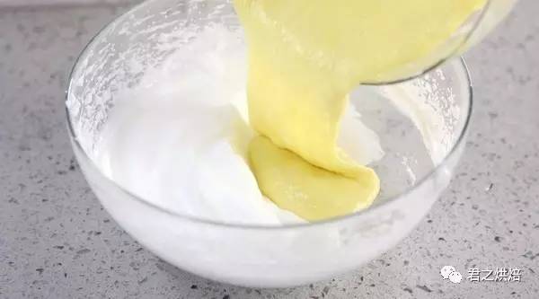 椰子油戚风蛋糕,6寸加8寸椰子油戚风蛋糕做法