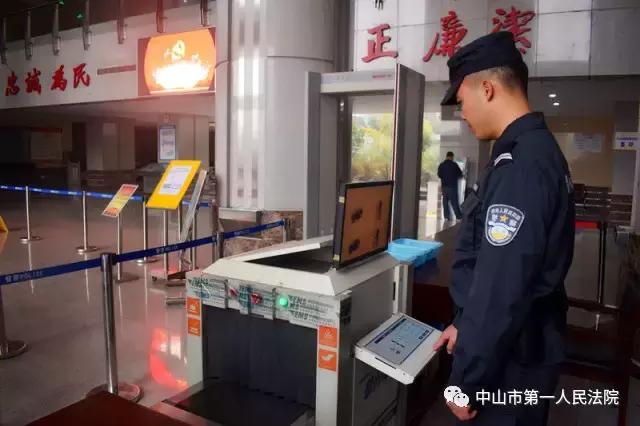 警花揭秘法警身上的法器,警花揭秘法警身上“法器”