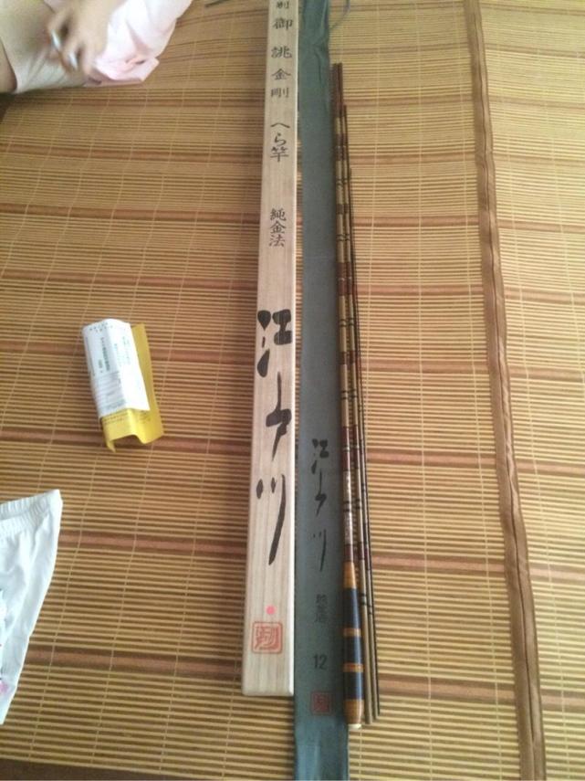 鱼竿卖十几块钱有什么套路,一支鱼竿卖到一万多是不是智商税