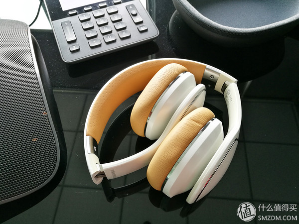 有颜值，有实力否？三星LevelOn头戴式耳机