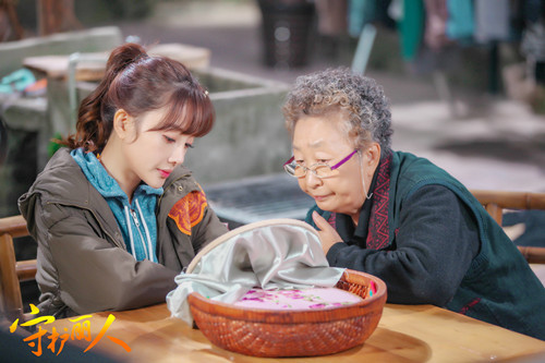 李小璐的脸经历了什么,李小璐脸很大吗