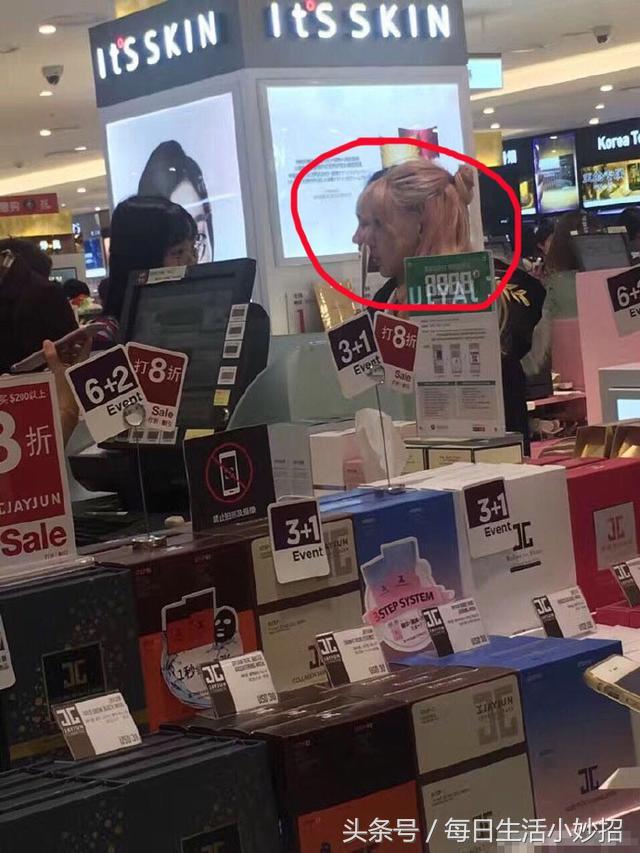 韩安冉和路人拍的照片,韩安冉路人镜头在泰国碰到韩安冉