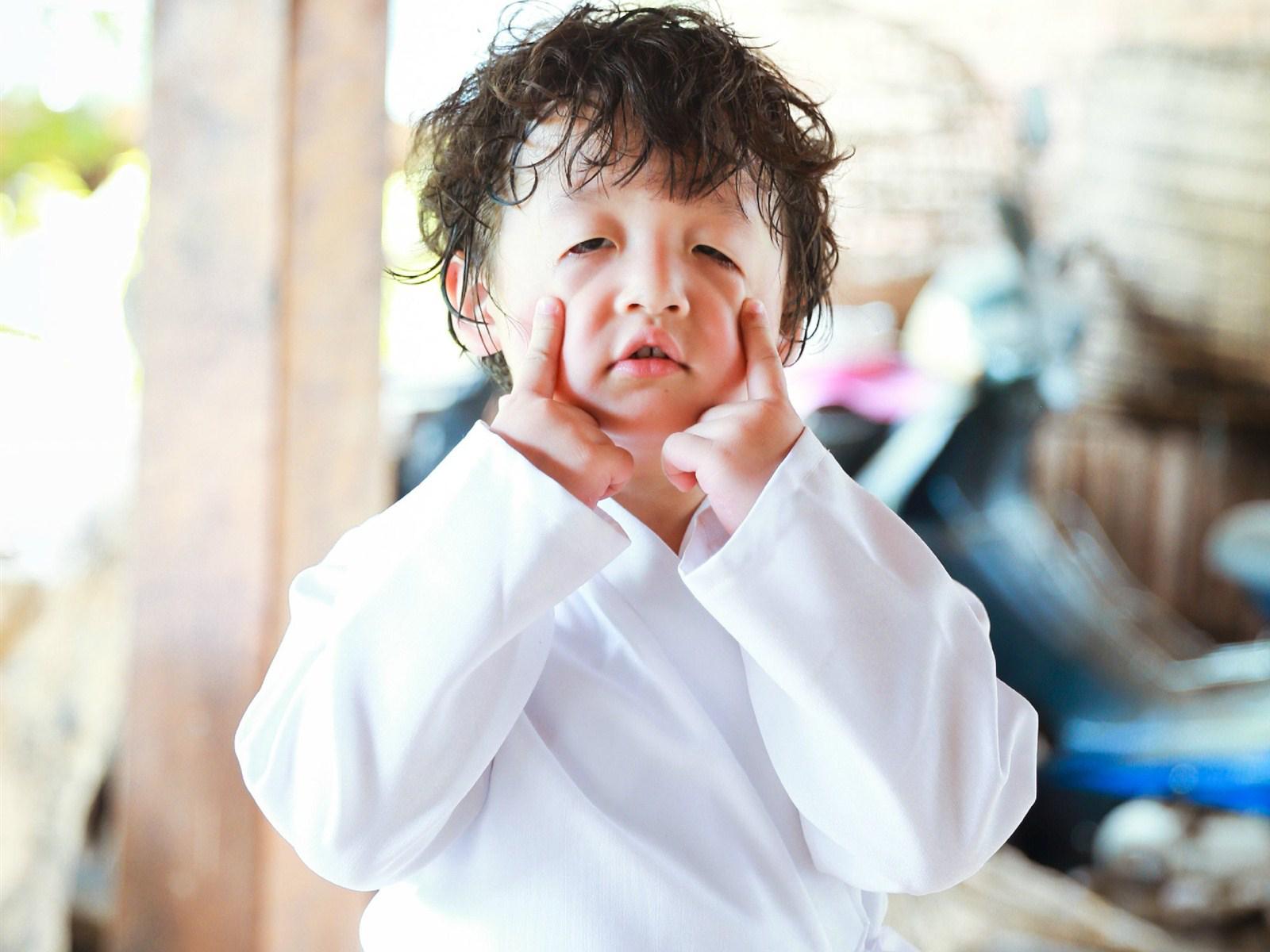 屋里烟味太重什么东西能除味,屋里烟味大怎么快速处理