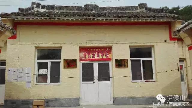 钟灵秀图片,钟灵秀一字马