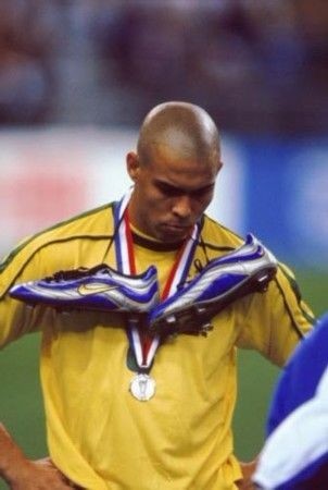 天下足球经典语录句子大全,天下足球经典语录视频