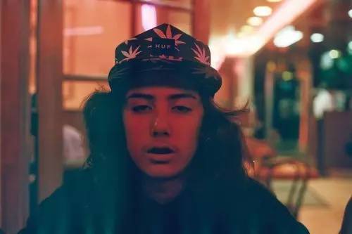 买不起太贵的潮牌,最难买的supreme