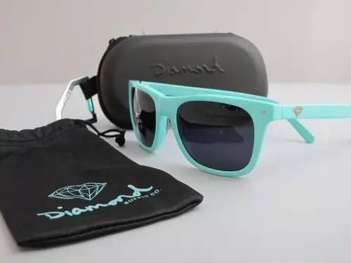 买不起太贵的潮牌,最难买的supreme