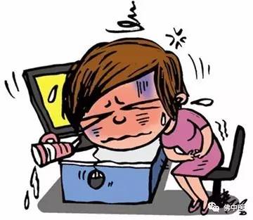 酒精棉球放耳朵里治痛经,痛经时酒精棉球塞入耳朵