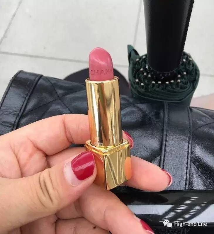 适合过年涂的口红色号,新年色号大牌口红