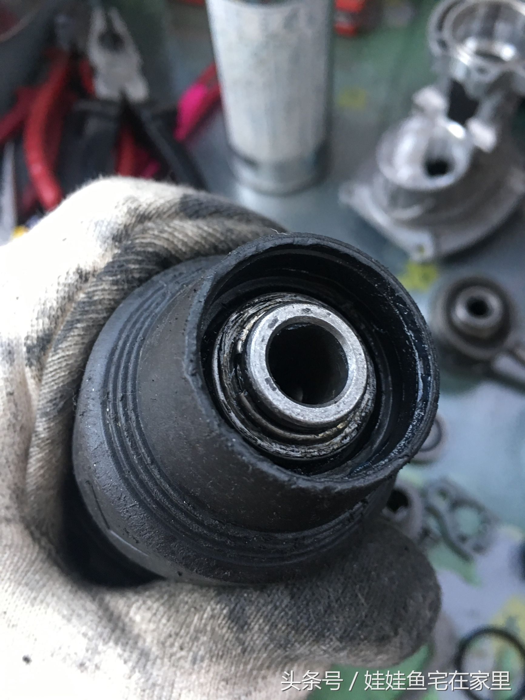 18v博世电锤锂电池组装视频,博世电锤机头维修