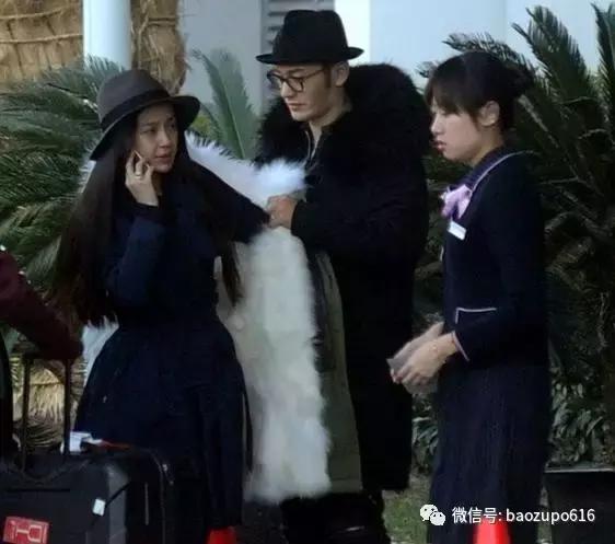 杨幂孙俪新消息,杨幂因礼服上热搜