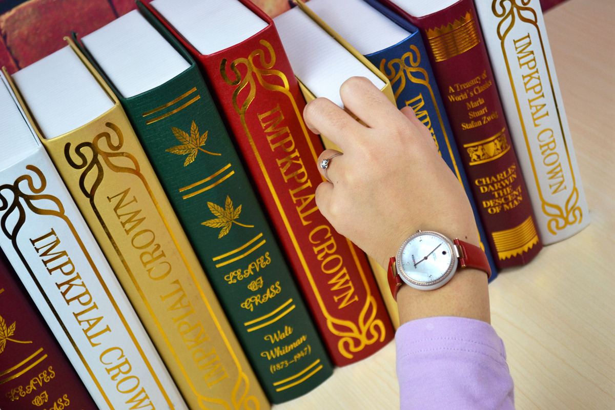 有水晶有钻石,能测UV会自拍,续航8个月,为妹子而生的智能表