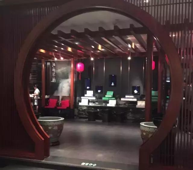 广州太古汇每人平均消费,吃一顿饭花光了积蓄