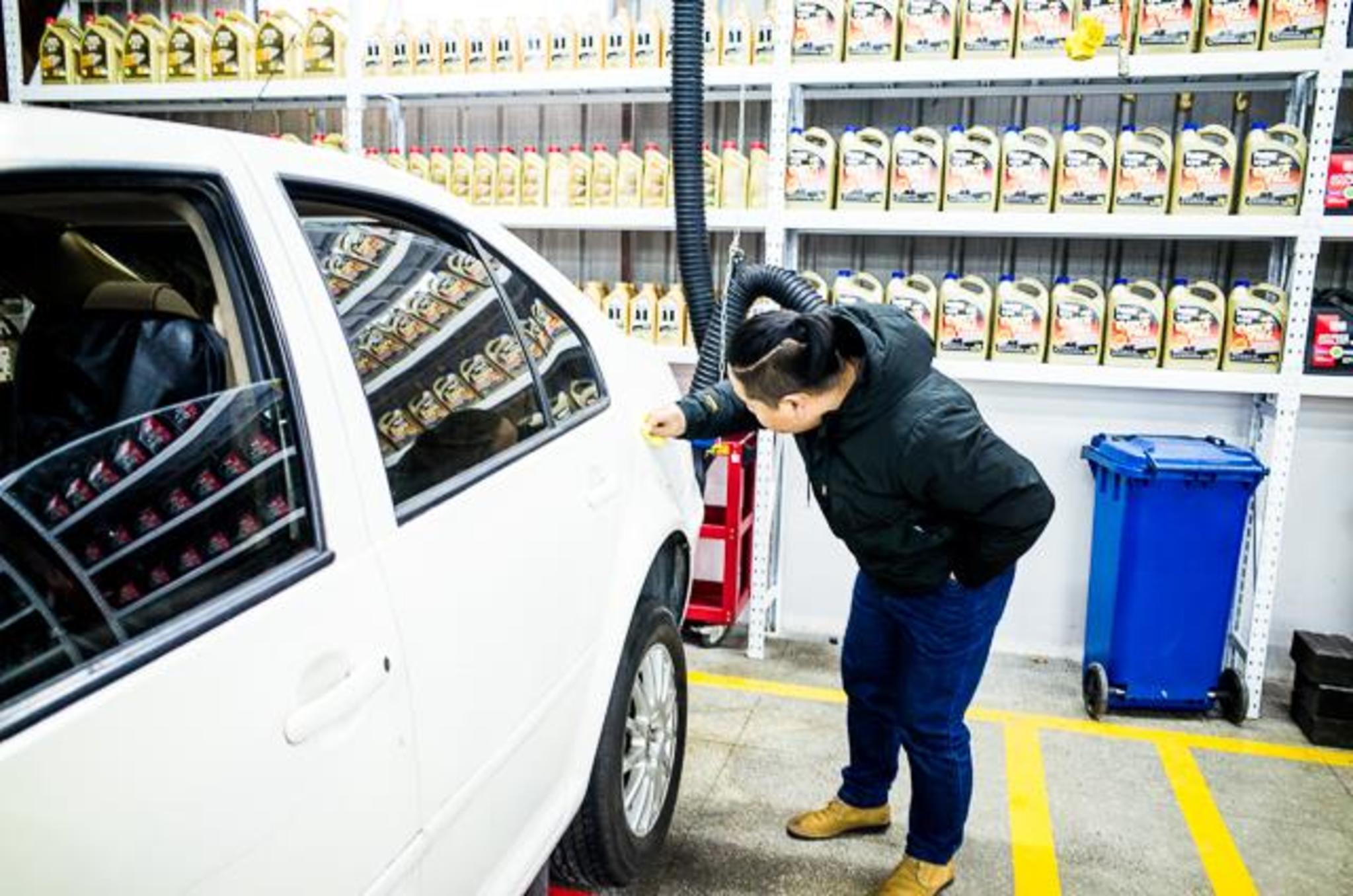 最快处理车子划痕,怎样修复车子刮痕