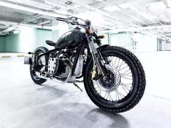 胡八一进入古城,胡八一探索美式情怀