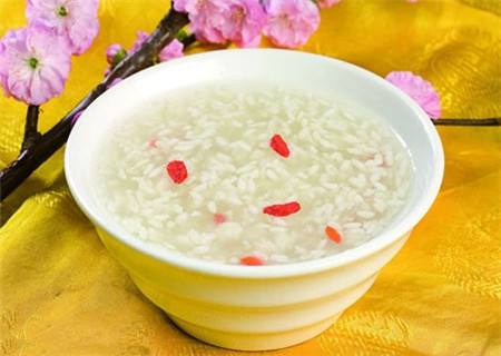 月子期间能喝米酒蛋吗,月子里喝米酒对宝宝有影响么