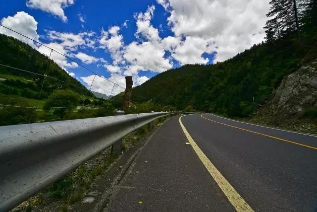 成都周边一天自驾游去哪里,春节成都附近3天自驾游哪里耍